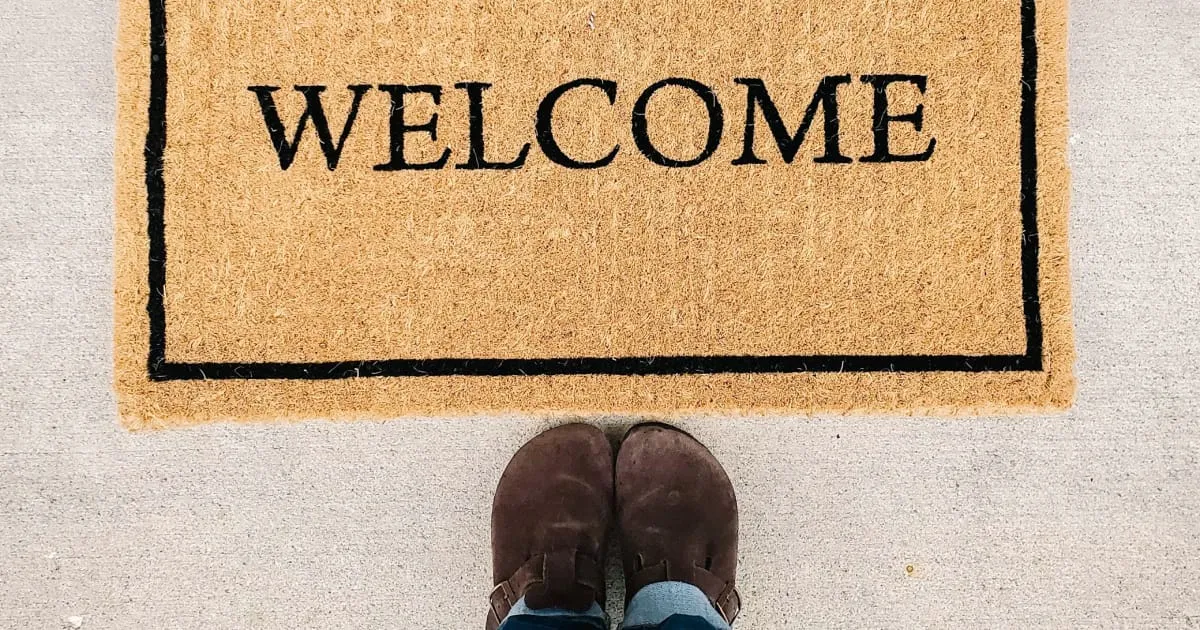 How to set up an automatic welcome email